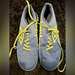 Umbro Kids Sneakers in Blue with Yellow Highlights